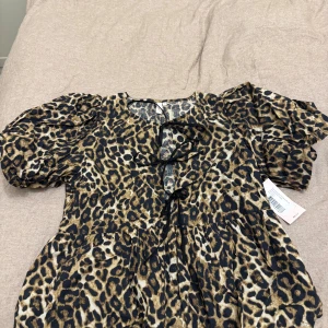 Ny topp - Från Nelly