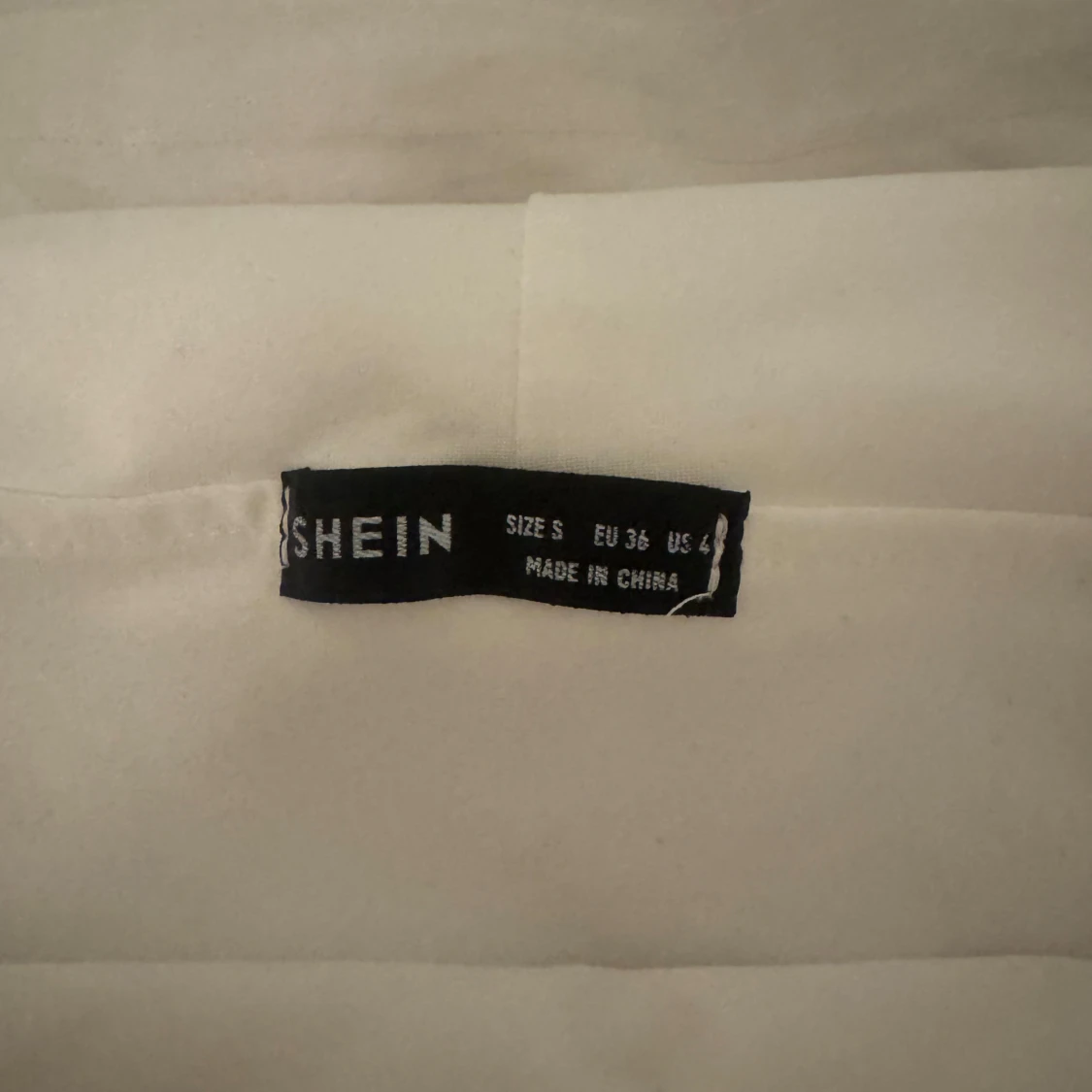 Vit off shoulder topp - 2