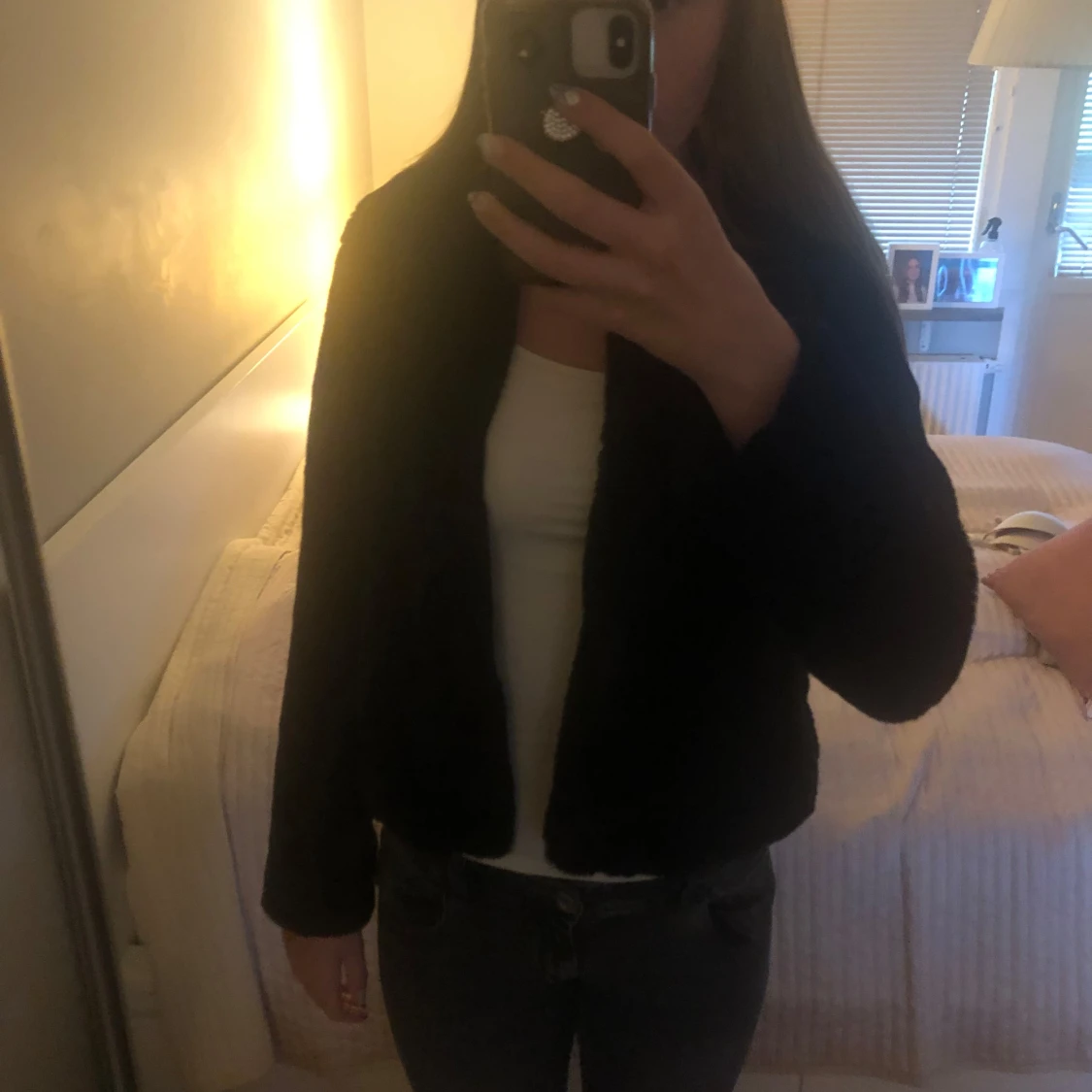 Svart pälsjacka  - 1