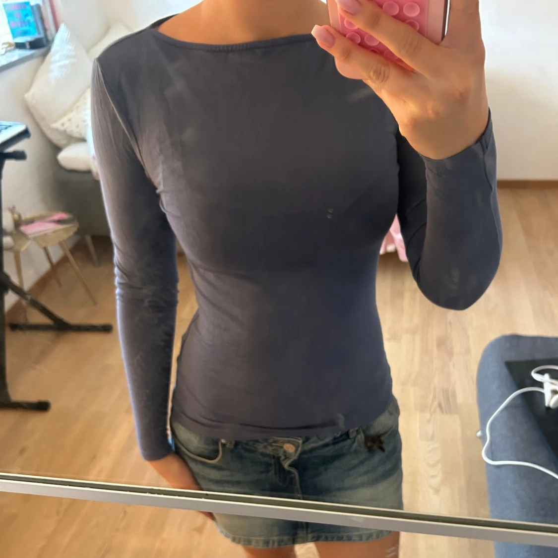 Två långärmade boatneck tröjor 