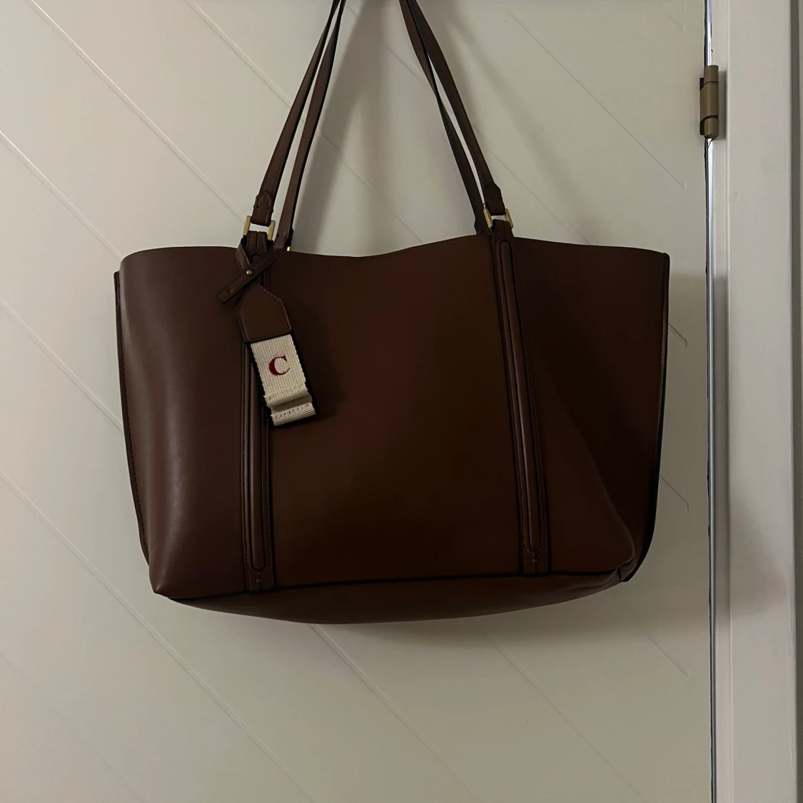 Brun axelväska från Zara 