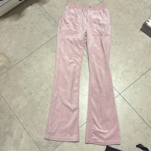 Rosa mjukisbyxor från Mix, stl 158/164 - Mjuka och sköna rosa mjukisbyxor från MIX i storlek 158/164
