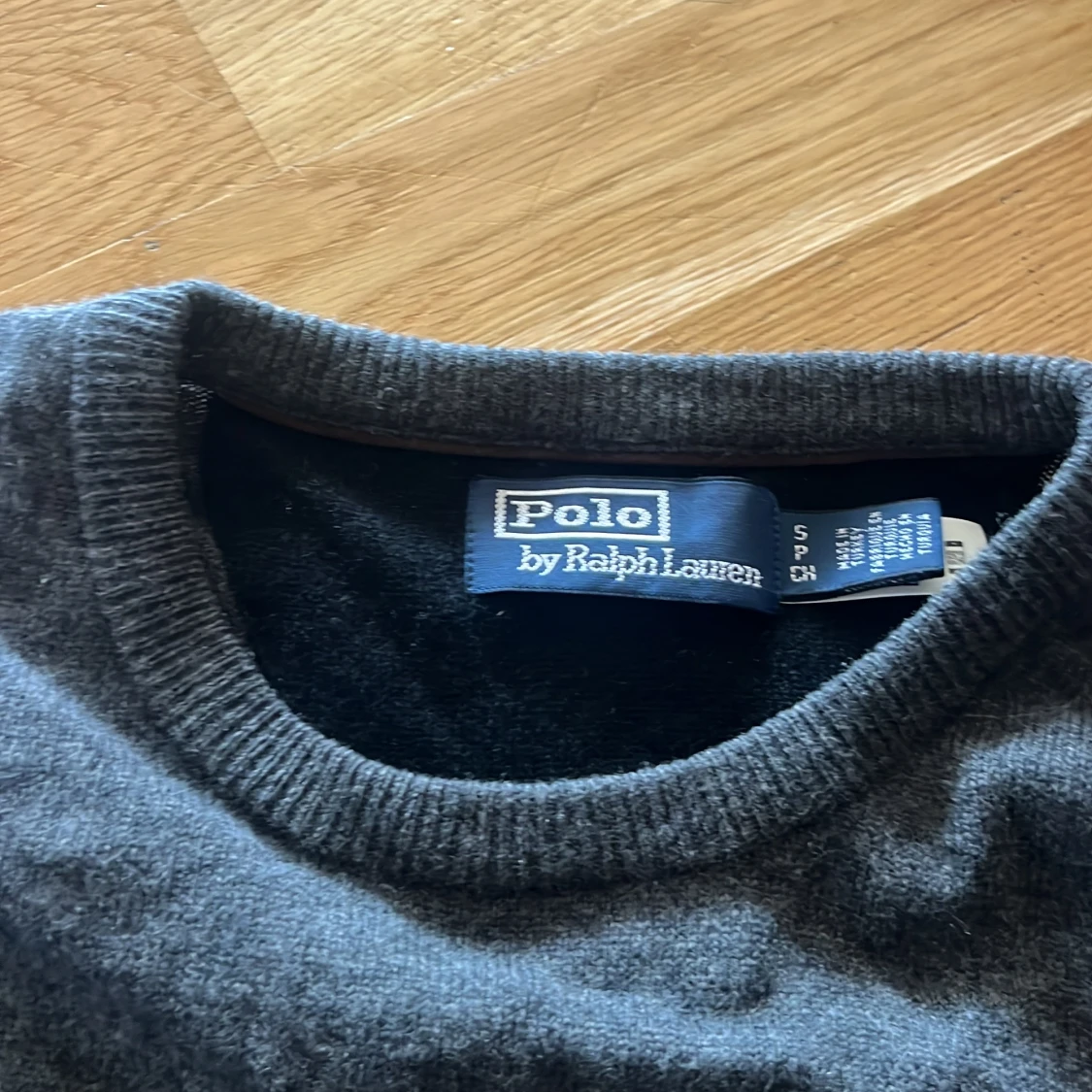 Mörkgrå ulltröja från Polo Ralph Lauren - 2