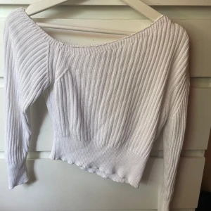 Off shoulder tröja  - Off shoulder tröja 