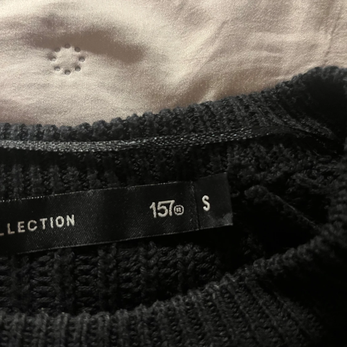 Svart stickad tröja från Lager 157 - 2