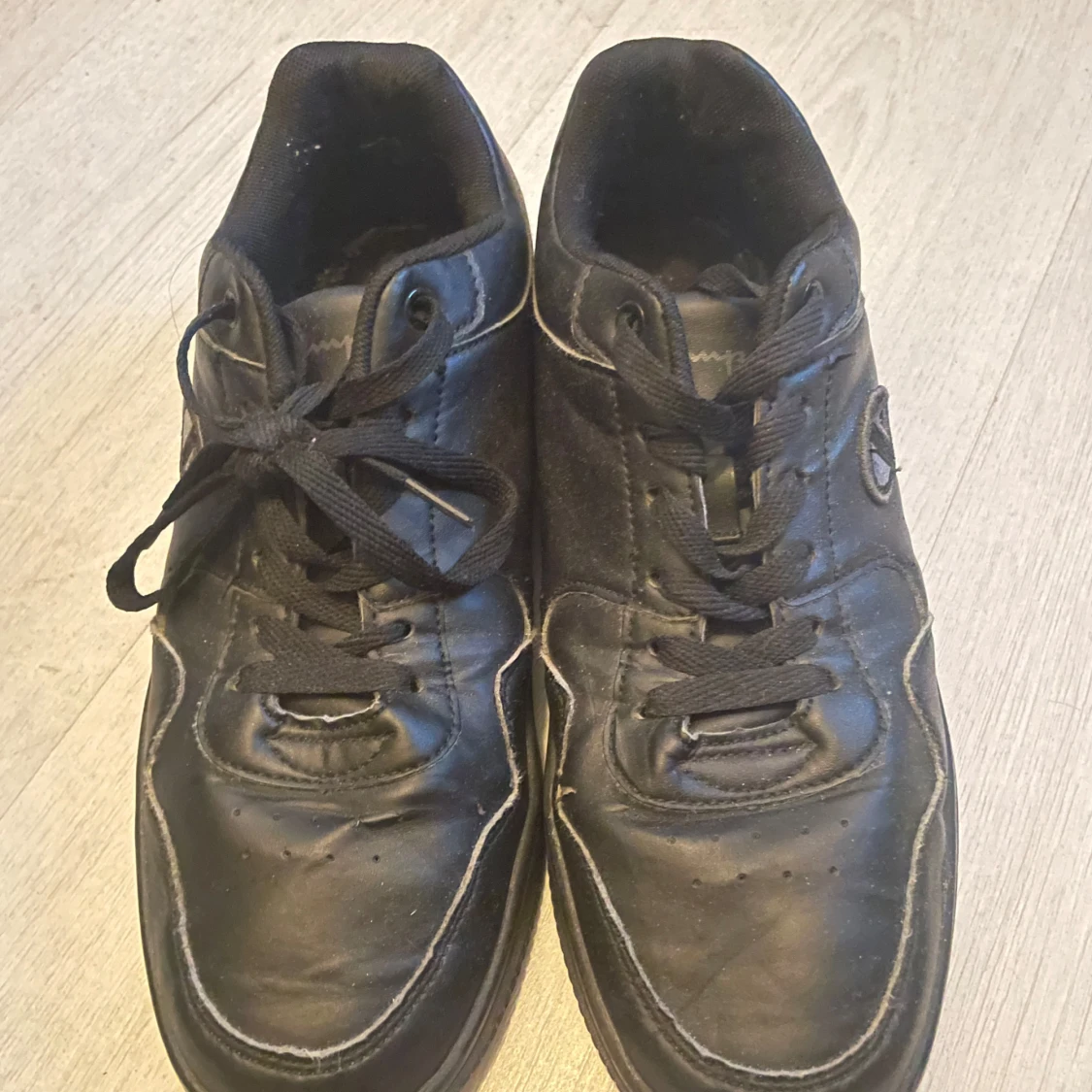 Svarta sneakers från Champion - 2