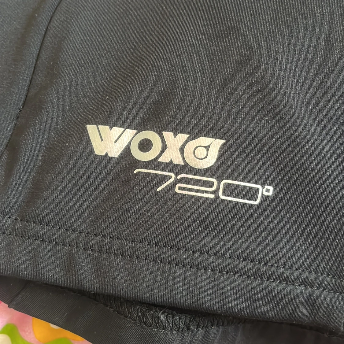 Svart och rosa vindjacka från Woxo - 4