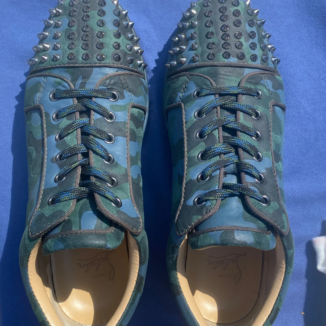Christian Louboutin camo sneakers med nitar - 4