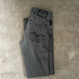 Replay anbass - Replay anbass W28-L34