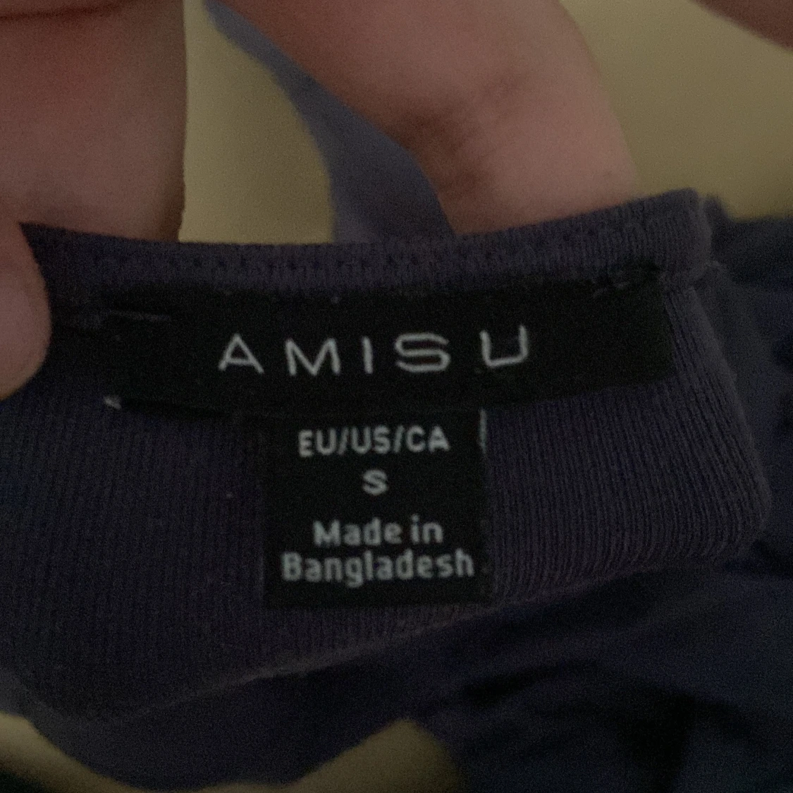 Mörkblå långärmad topp från Amisu - 2