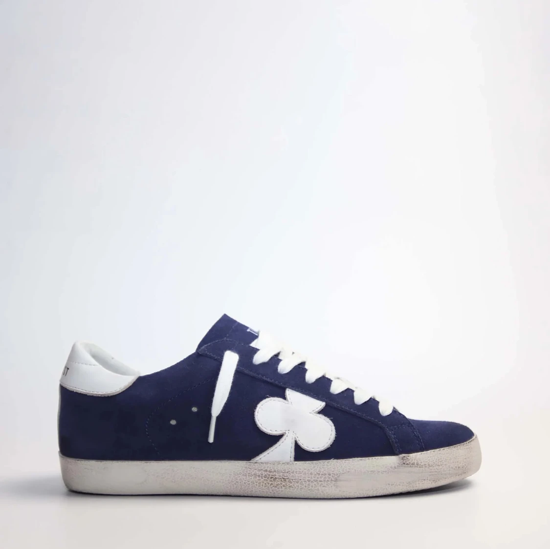 Marinblå skor från the gallerist