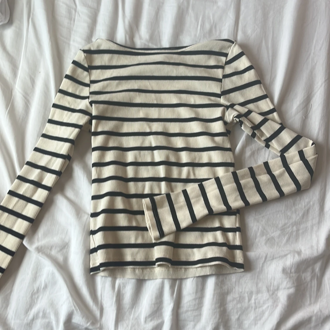 Randig långärmad topp i bomull - 2