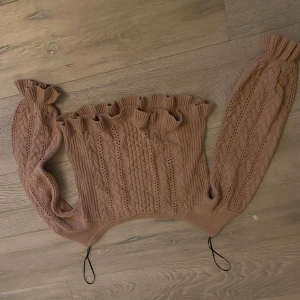 Rosa stickad off shoulder tröja - Aldrig använd 
