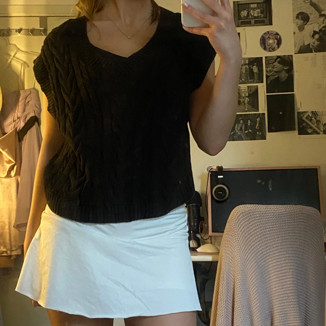 Svart mönstrad väst