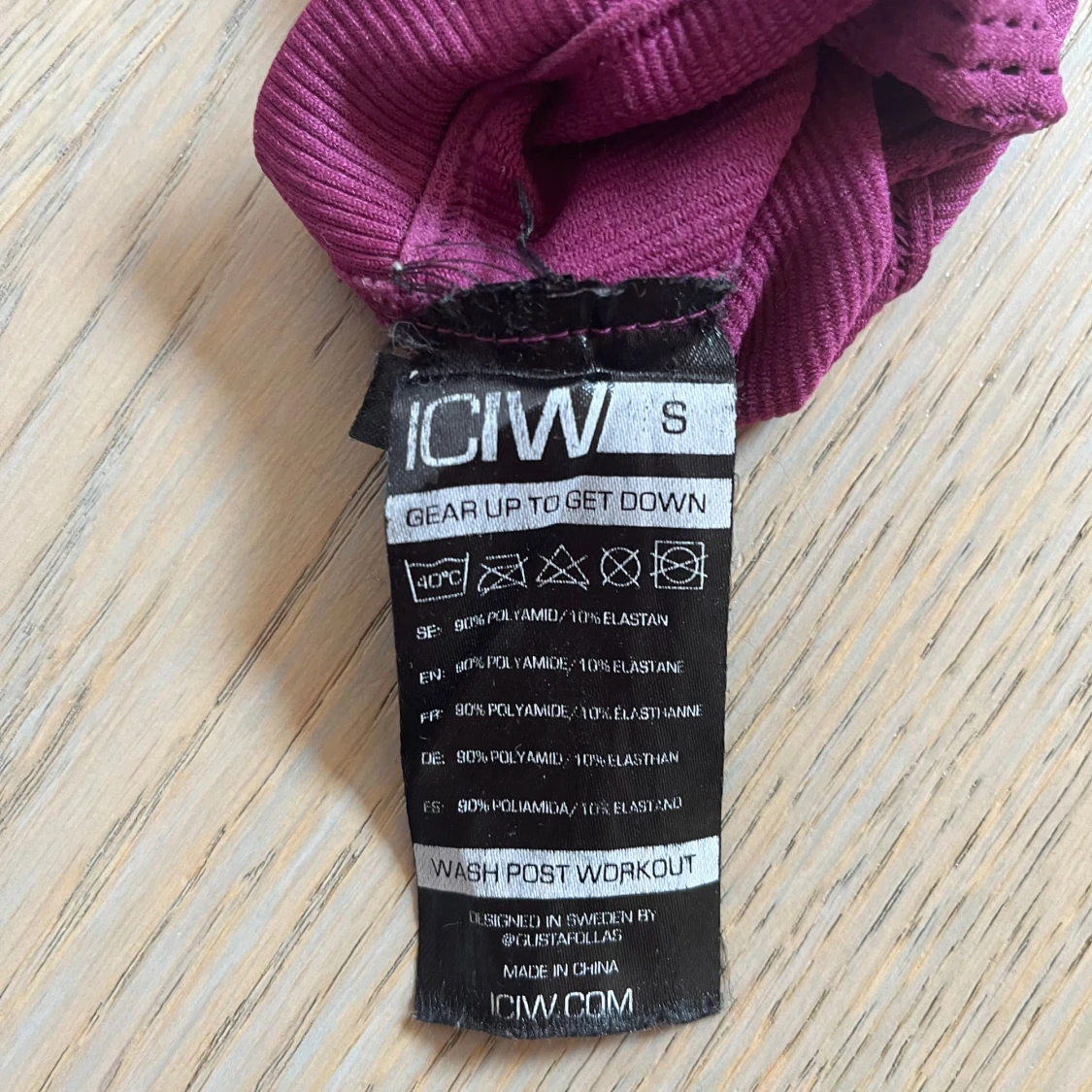 Vinröda seamless tights från ICANIWILL - 4