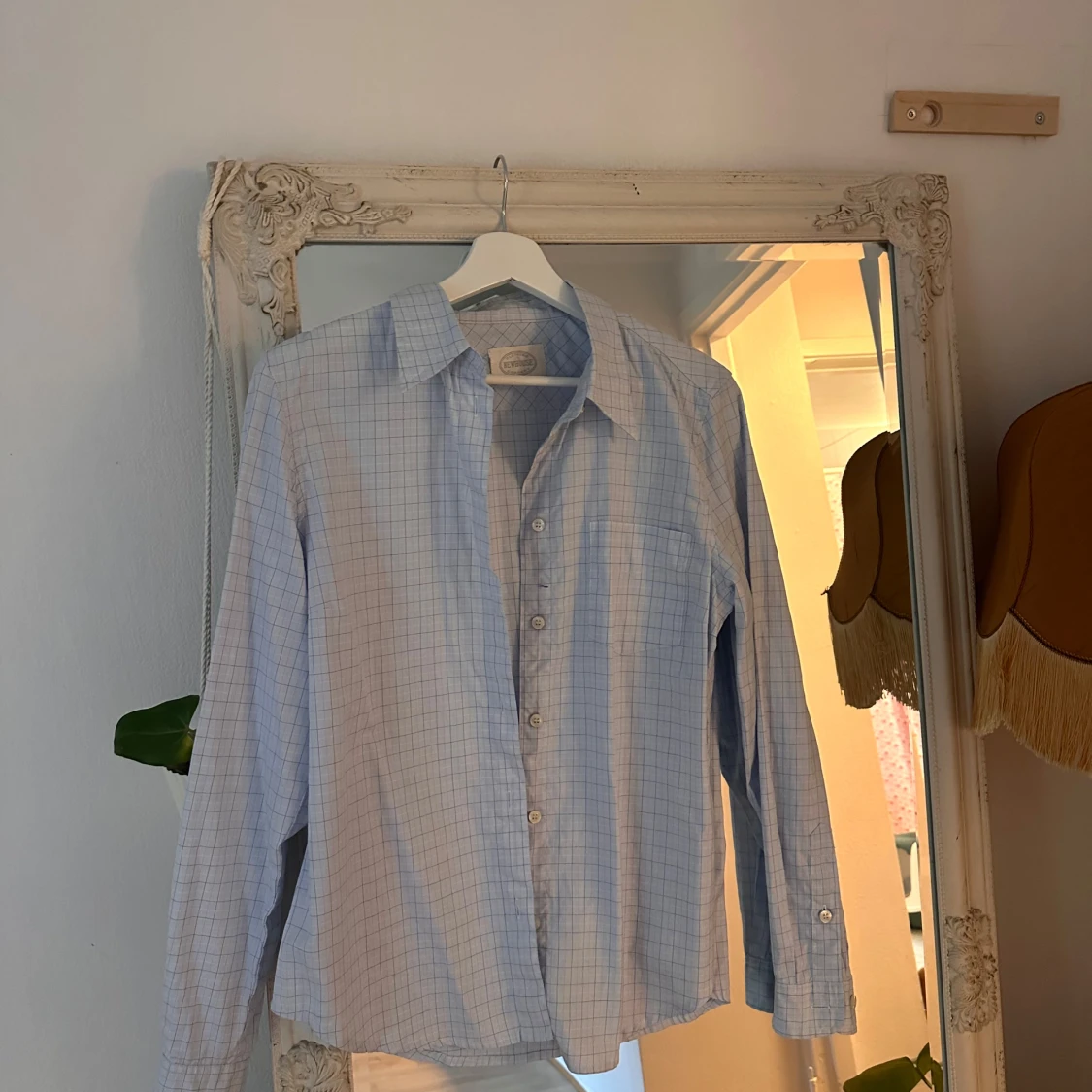 Ljusblå rutig skjorta från Newhouse