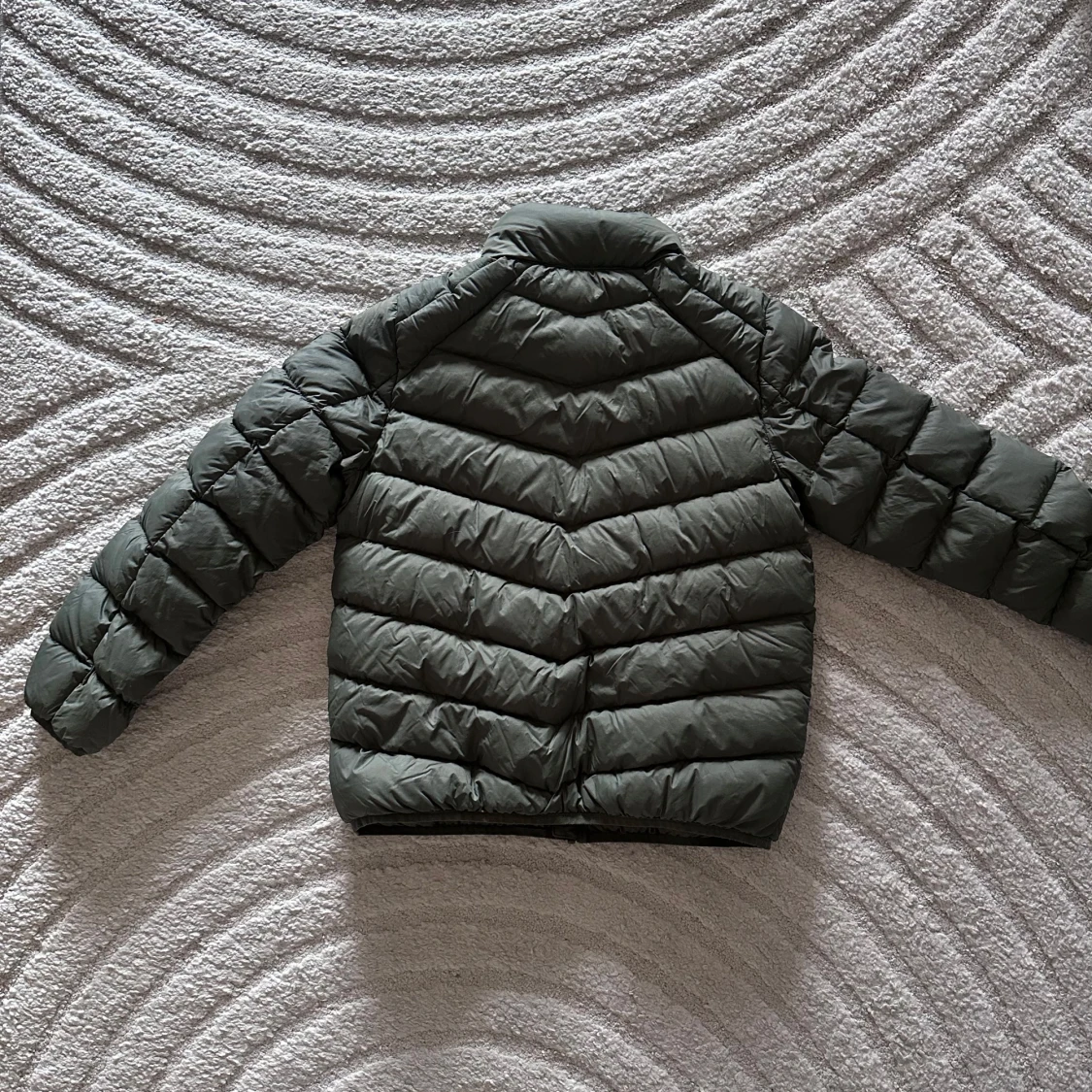 Olivgrön pufferjacka från Tommy Hilfiger - 2