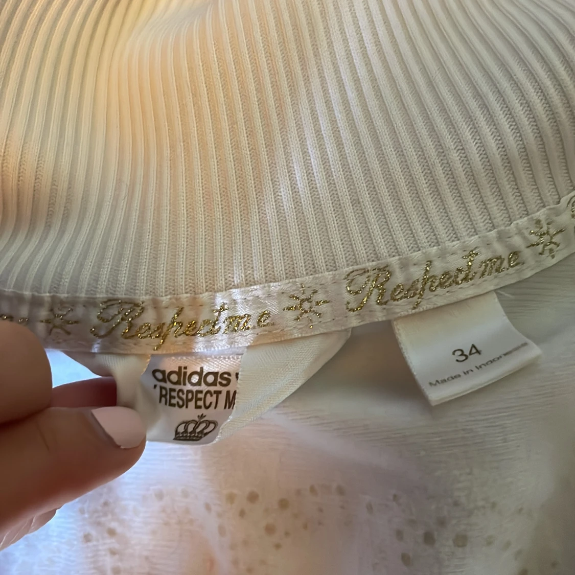 Vit croppad jacka från Adidas - 3