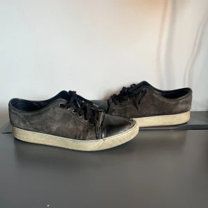 lanvin skor - lanvin skor är använda mycket men är i okej skick 