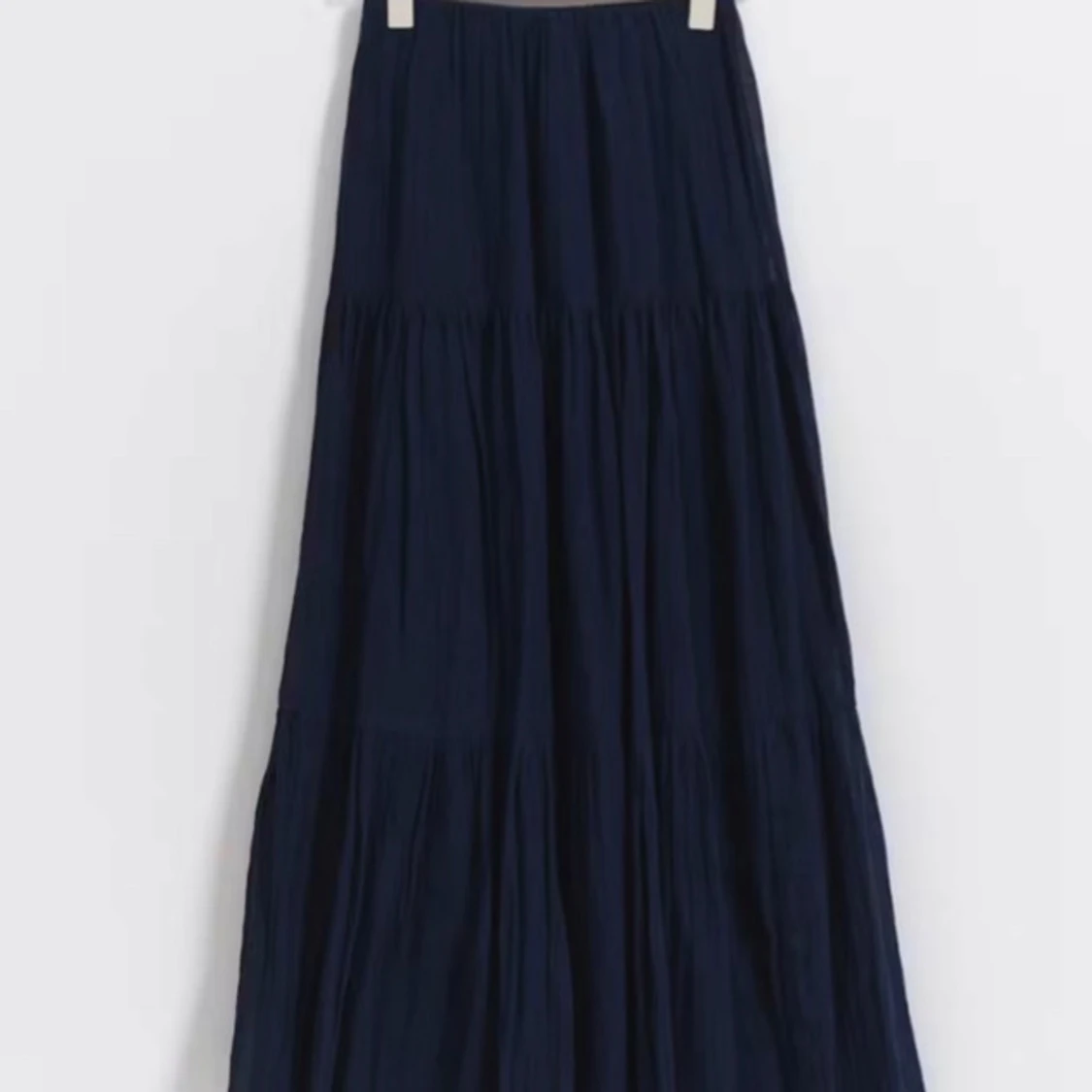 Mörkblå långkjol från Gina Tricot - 2