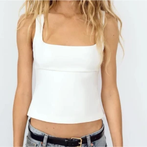 Vit croppad linnetopp - reserverad