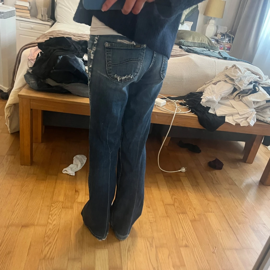 Blå lågmidjade bootcut jeans från Lee - 1