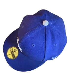  59FIFTY BLÅ LA-keps - Kollar intresset på min blå keps från New Era 59FIFTY kom med prisförslag! Ny pris 550