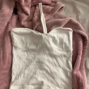 Halter neck topp  - Söt bandlös topp