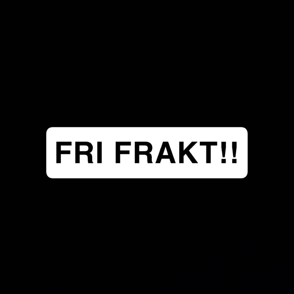 Fri frakt!! Skriv till mig innan du köper något så ordnar jag fri frakt!🤍. Asusteet.