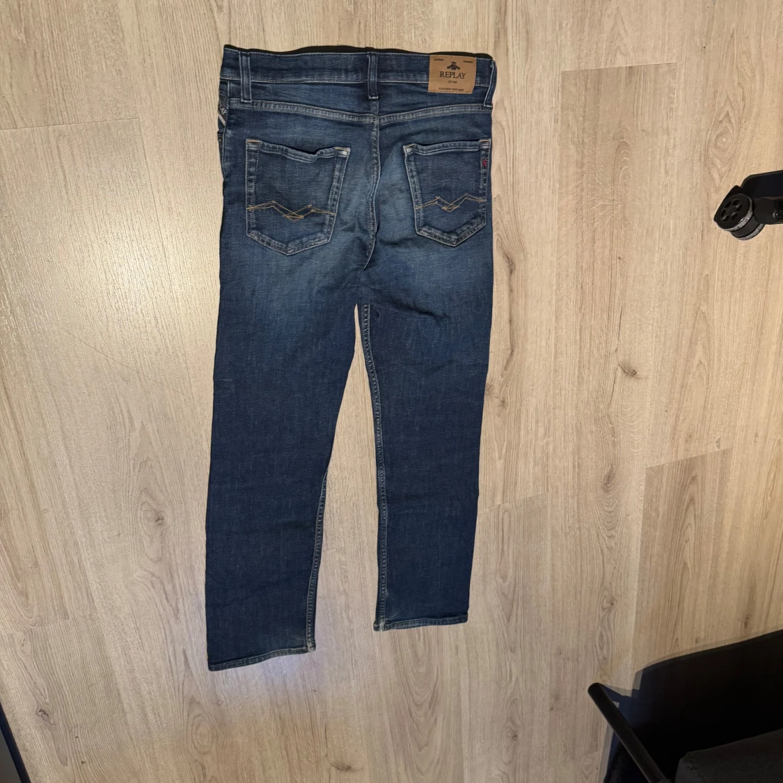 Blå jeansbyxor från Replay