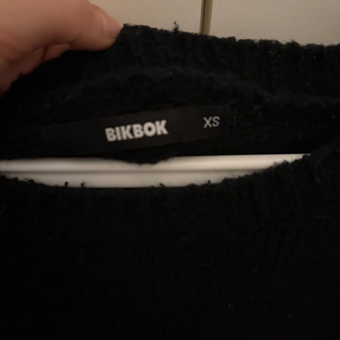 Svart stickad tröja från BikBok - 1