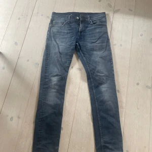 Tiger of Sweden jeans  - Storlek 29/23 riktigt bra skick. Ny pris 1000 mitt pris 399. Priser kan ändra vid snabb affär. 