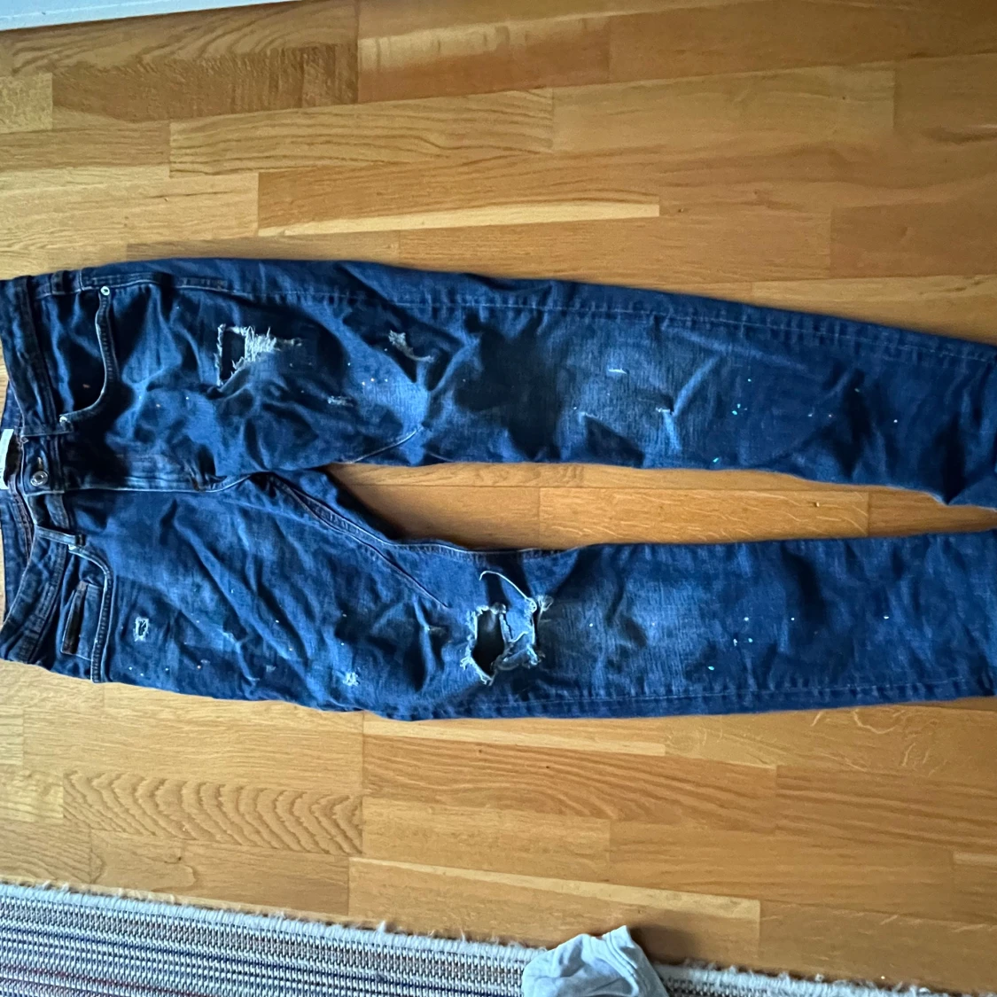 Mörkblå skinny jeans från Zara 