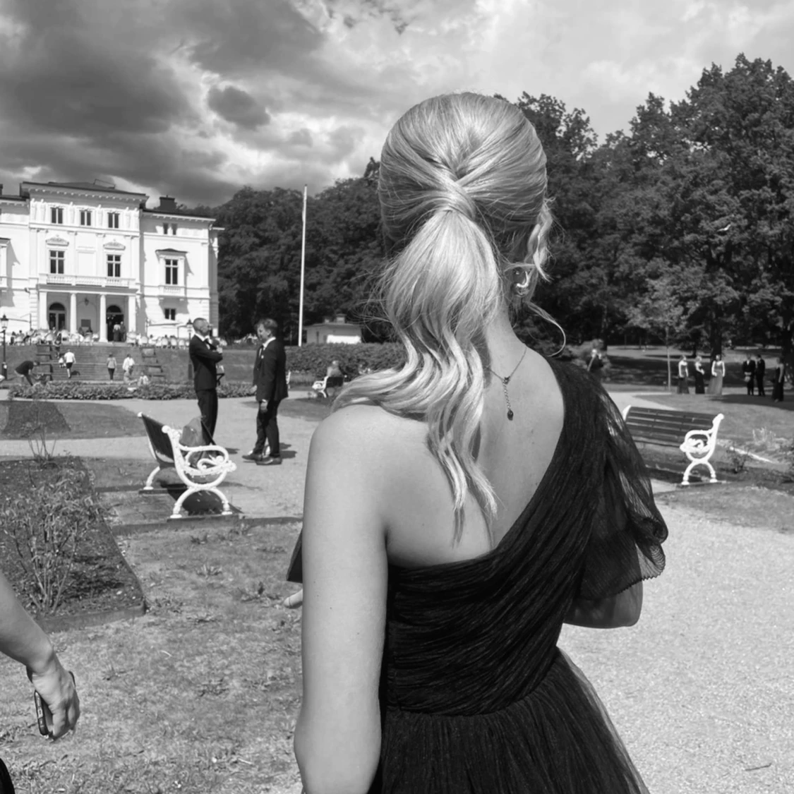 INTRESSEKOLL!!!🩷 Balklänning ”dressroom linne” - 2