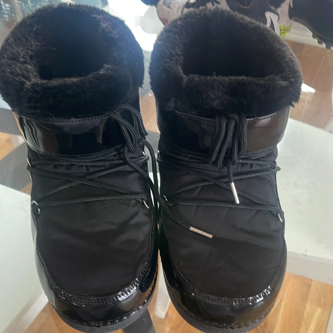 Svarta moon boots med foder - 1