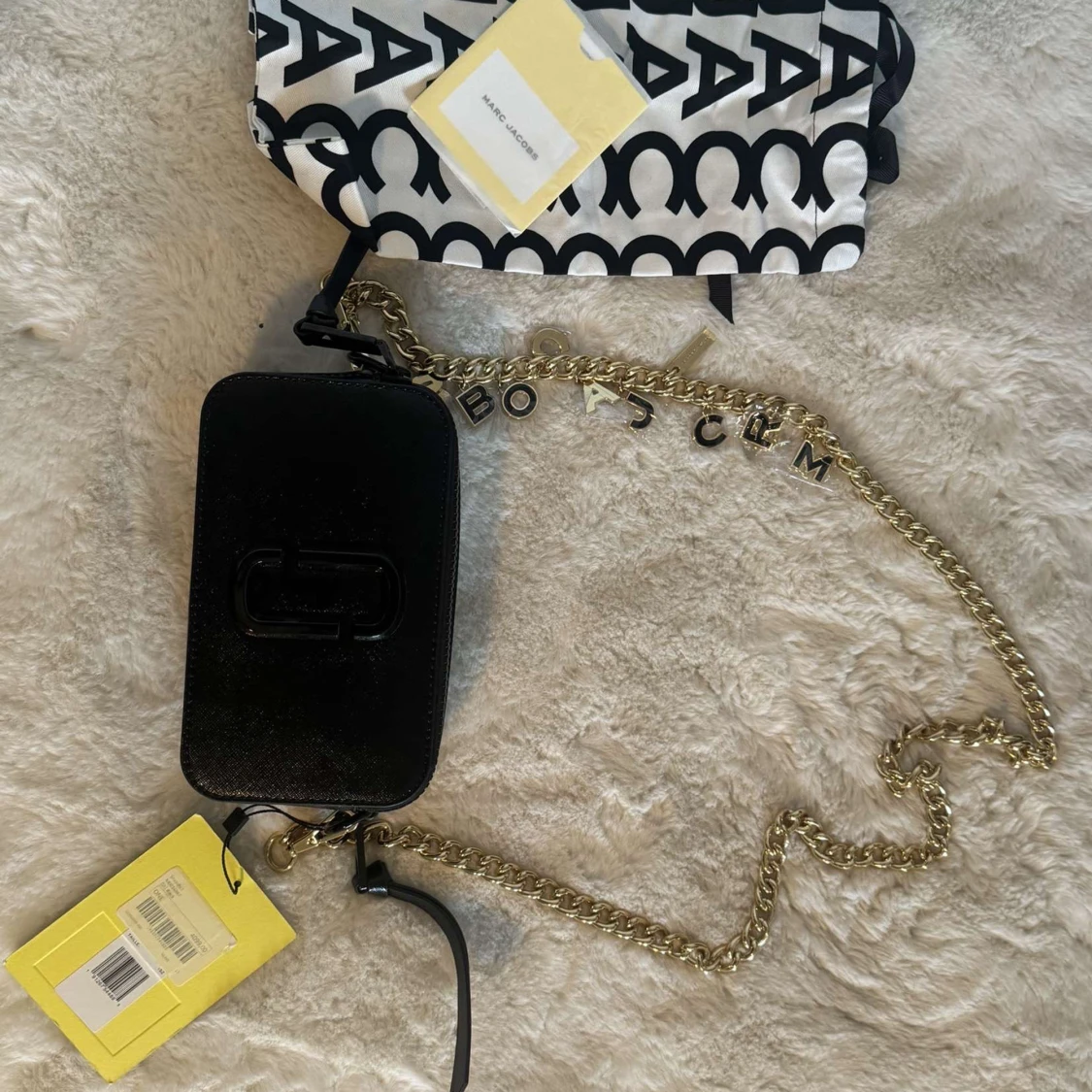Svart axelväska från Marc Jacobs - 1