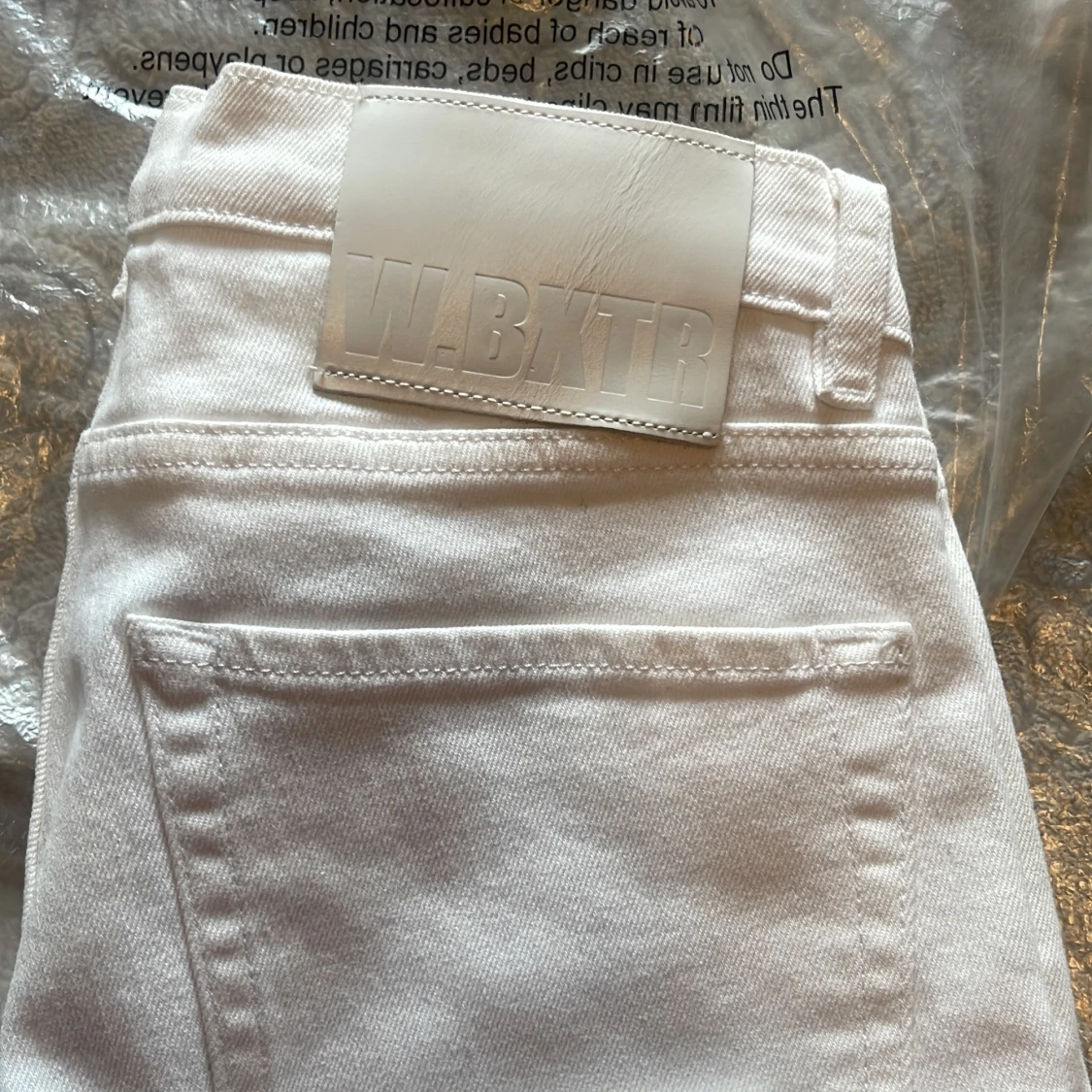 Vita superslim jeans från WBXTR - 2