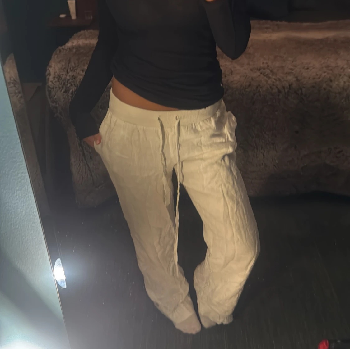 INTRESSEKOLL PÅ Vita linnebyxor från alobha label - 2