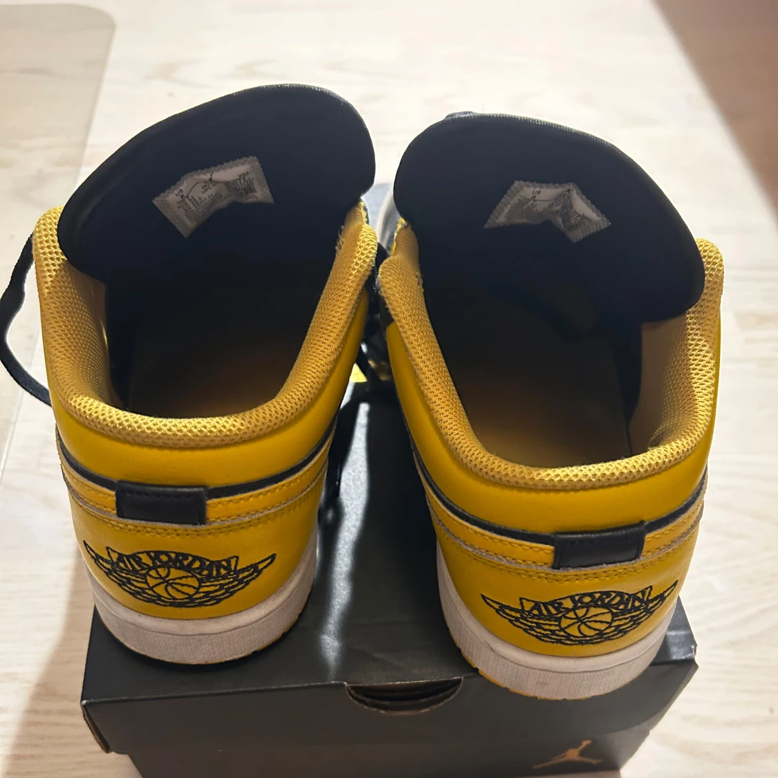 Nike Air Jordan 1 Low svart/gul - 3