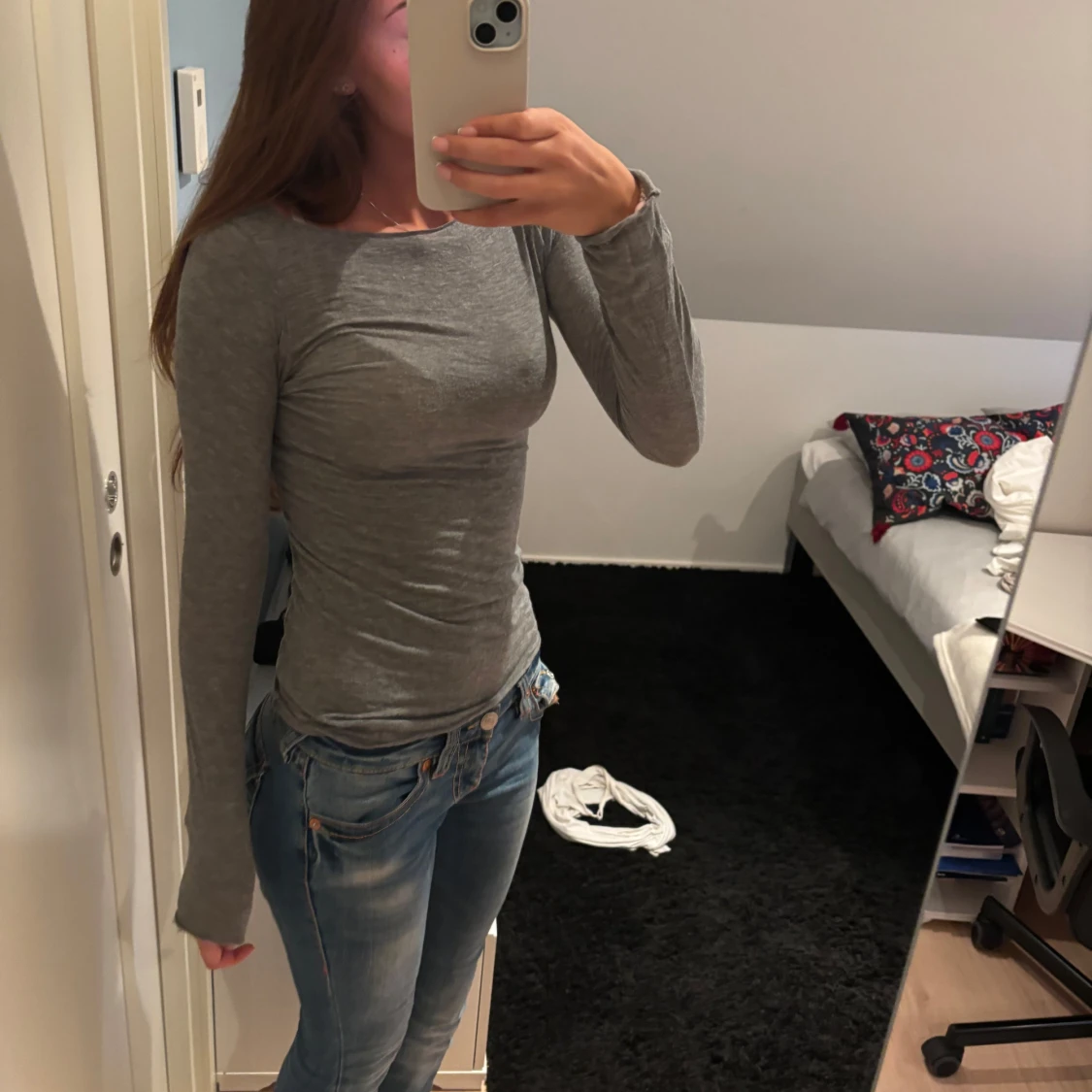 Grå långärmad slim tröja - 1