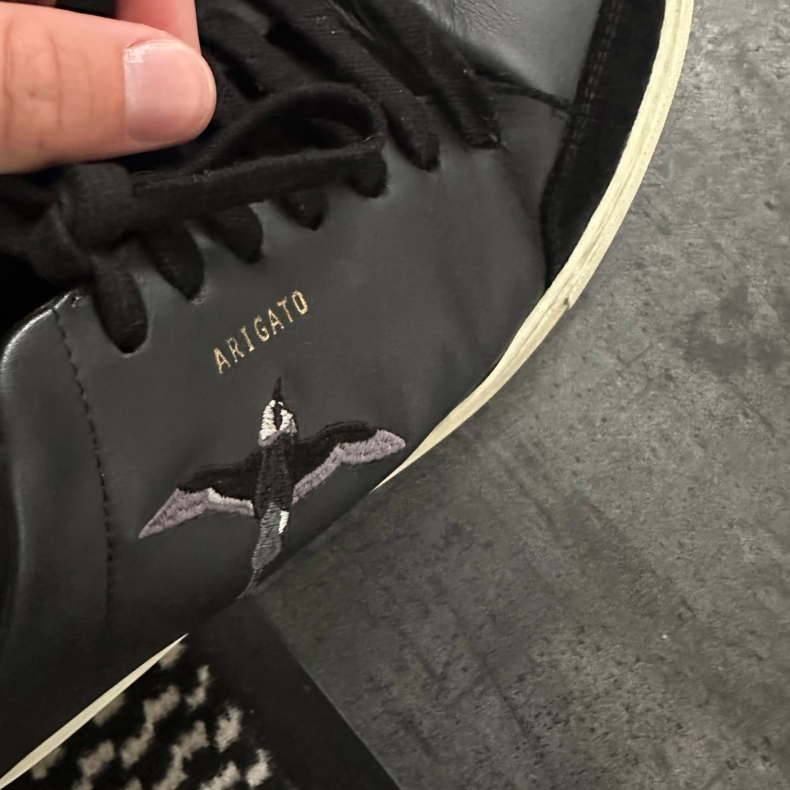 Svarta sneakers från Axel Arigato - 2