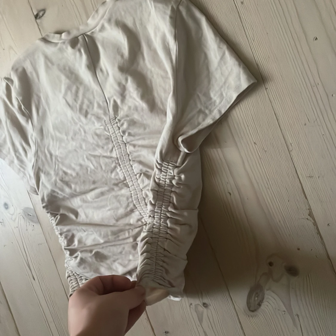 Beige snörad topp från H&M  - 2