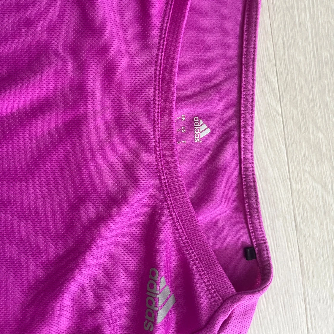 Långärmad rosa träningströja från  Adidas - 1