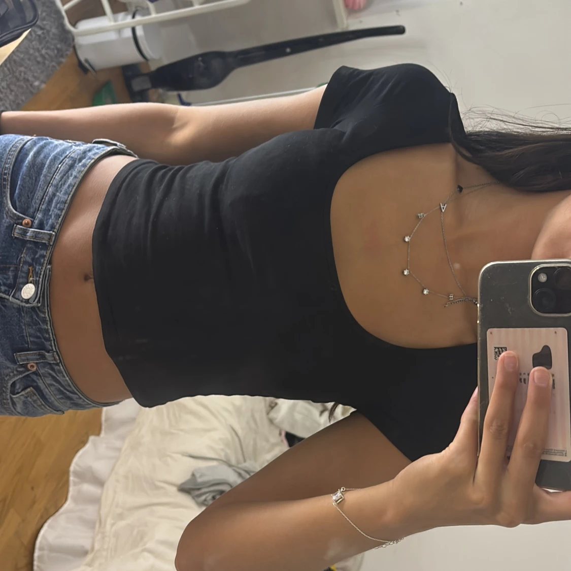 Svart croppad topp från H&M Divided