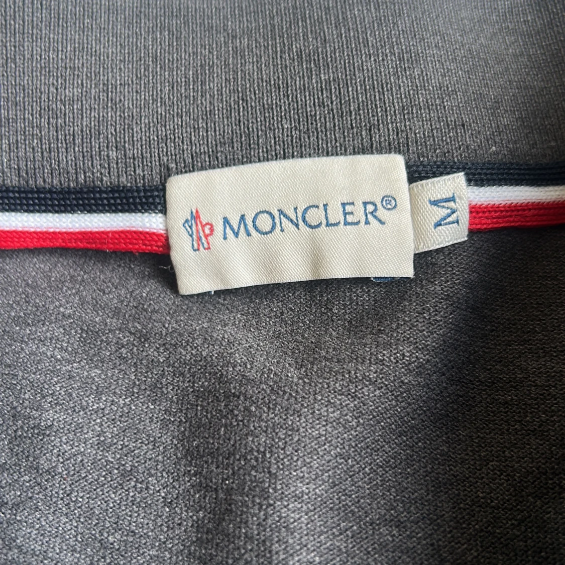 Grå moncler piké - 1