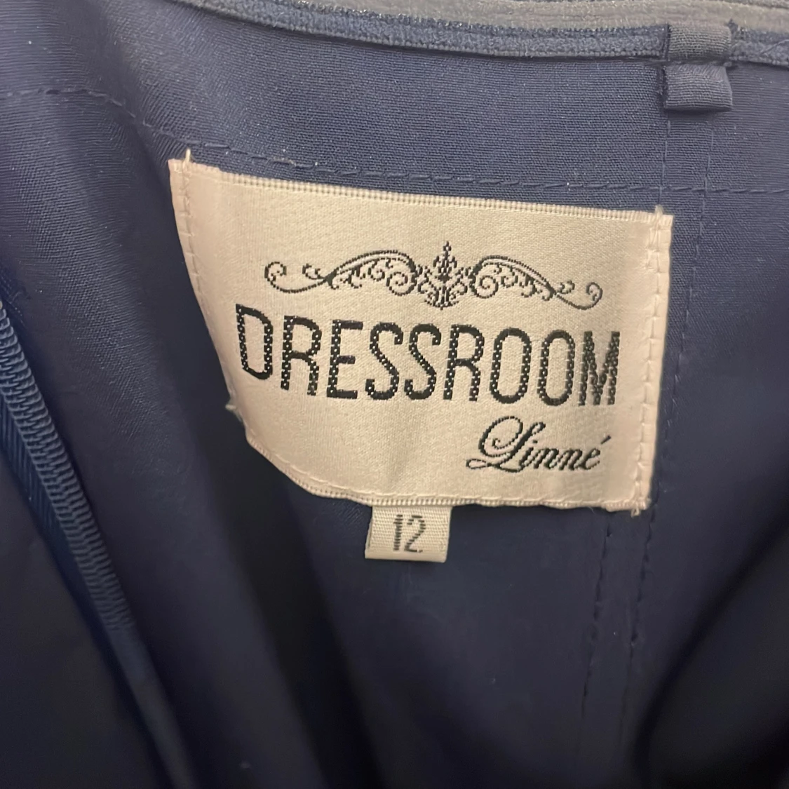 Marinblå balklänning Dressroom Linné - 3