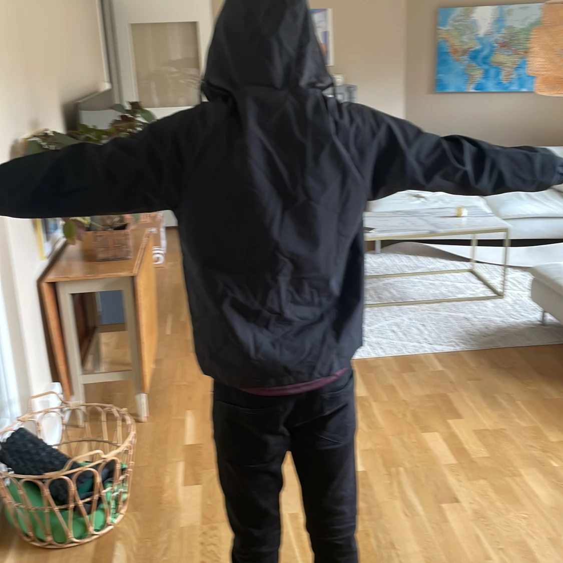 Svart vindjacka från Under Armour - 1