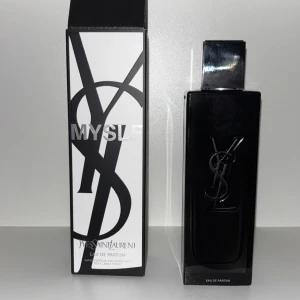 YSL MYSLF Eau de Parfum 100 ml - YSL Myself 95/100 ml kvar köpt från KICKS för 1575 kr