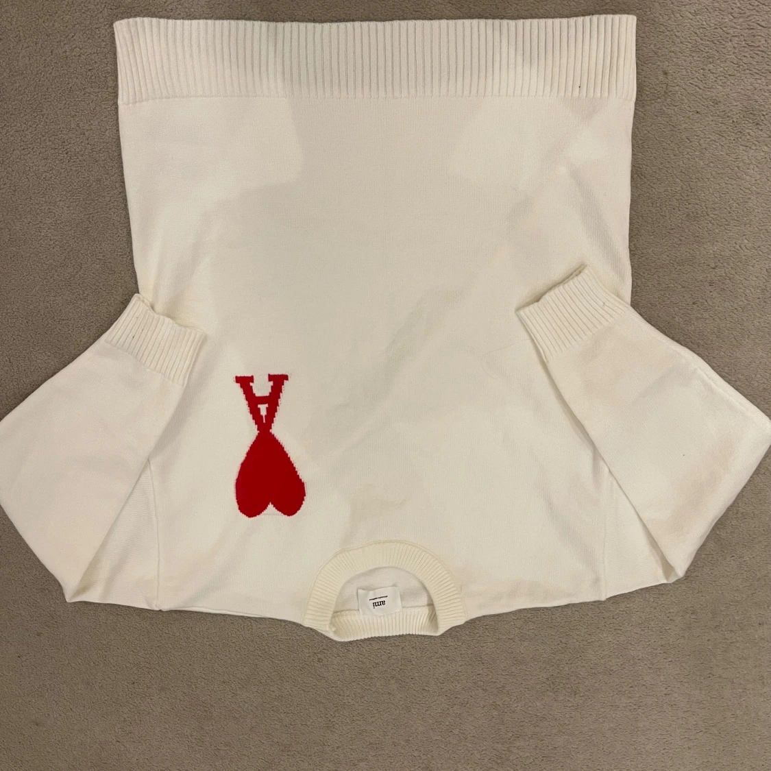 Vit stickad tröja från Ami