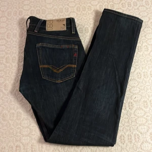 Replay jeans 👖 - Ett par snygga Replay jeans i storlek 30W 30L🌟jeansen är i nytt skick🌟